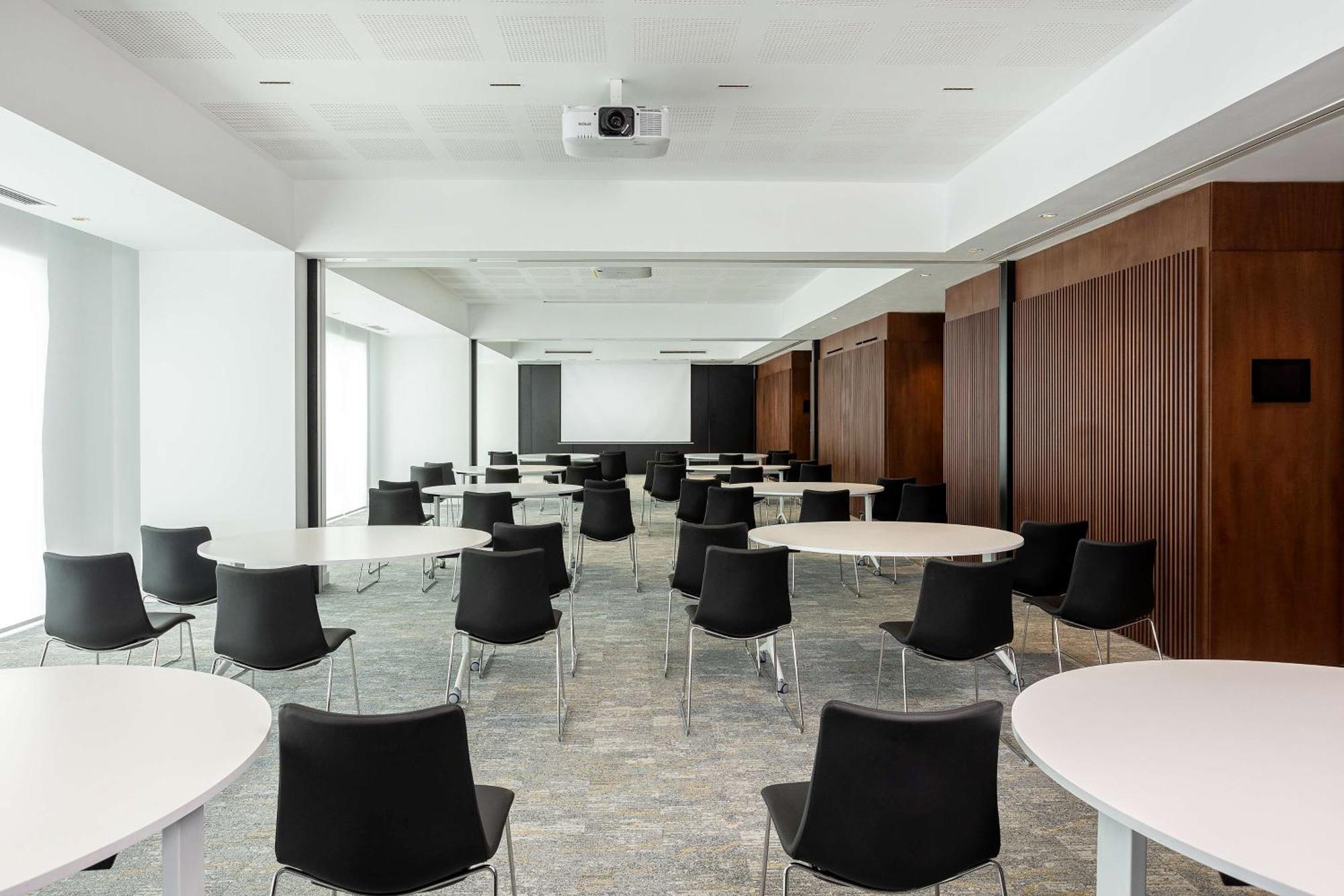 Radisson Hotel Tunis, City Center Εξωτερικό φωτογραφία